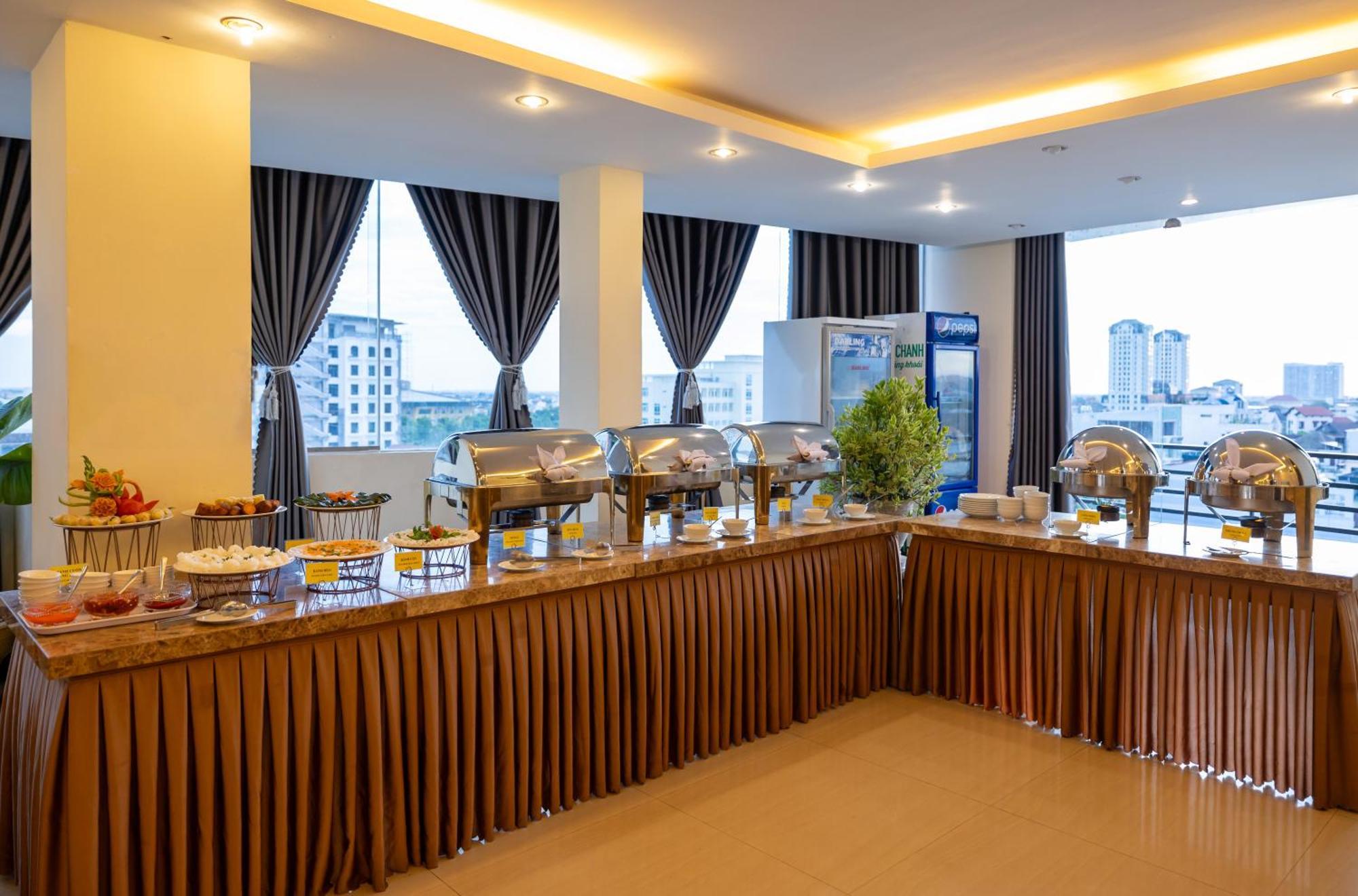 Baly Hotel Hué Eksteriør billede