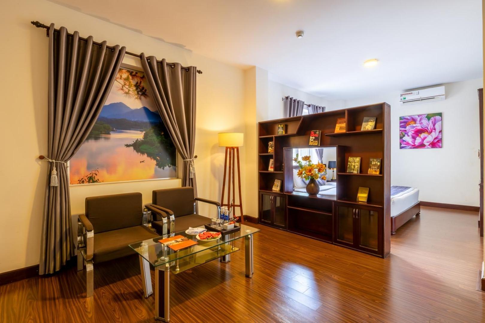 Baly Hotel Hué Eksteriør billede